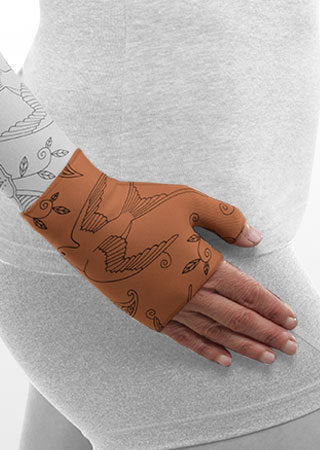 Juzo Soft Gauntlet with Thumb Stub in the Bird Henna Cinnamon Print