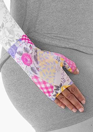 Juzo Soft Gauntlet with Thumb Stub in the CRAZY QUILT Print