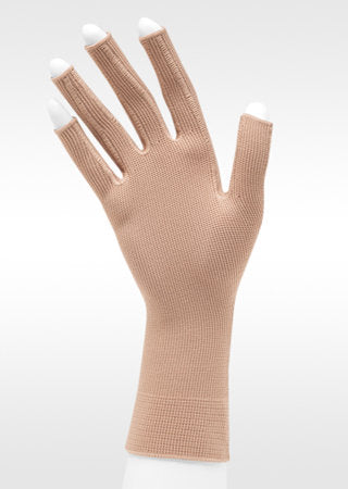 Juzo Expert Flat Knit 20-30 mmHg Compression Glove wit Finger Stubs in the color Beige 3021ACFS