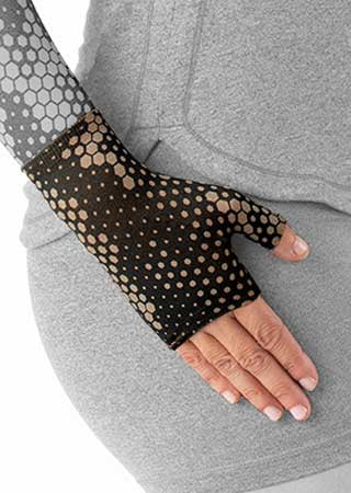Juzo Soft Gauntlet with Thumb Stub in the PIXEL BLACK Print