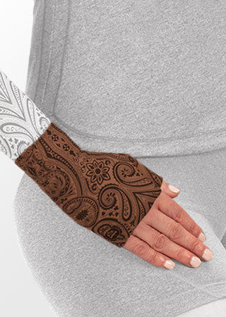 Juzo Soft Gauntlet with Thumb Stub in the PAISLEY HENNA-CHESTNUT Print