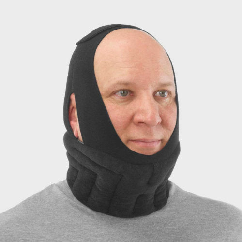 Guy wearing his Solaris Tribute Head and Neck Wrap in the color black
