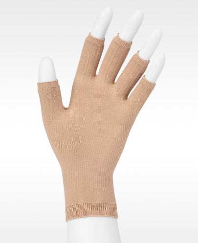 Juzo Soft Seamless Glove with Finger Stubs in the color Beige 2001ACFSLE14 M