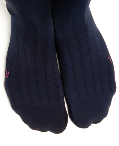 Looking at the foot portion of the Mediven for Men Classic Ribbed Dress sock